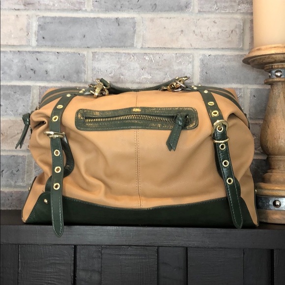 Steve Madden Green/Tan 5 pocket handbag w/ strap - Picture 2 of 4